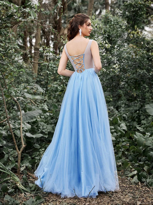 Elegant Plunging Neck Applique Detail Lace-Up Back Tulle Formal Prom Dress Evening Dress