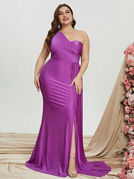 Plus-Size One-Shoulder Evening Gown with High Slit in Purple