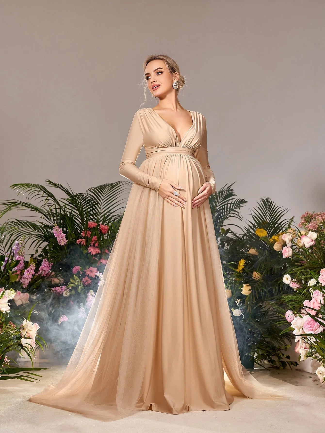 Contrast Mesh Plunging-Neck V-Neck A-Line Long-Sleeve Maternity Evening Dress in Apricot