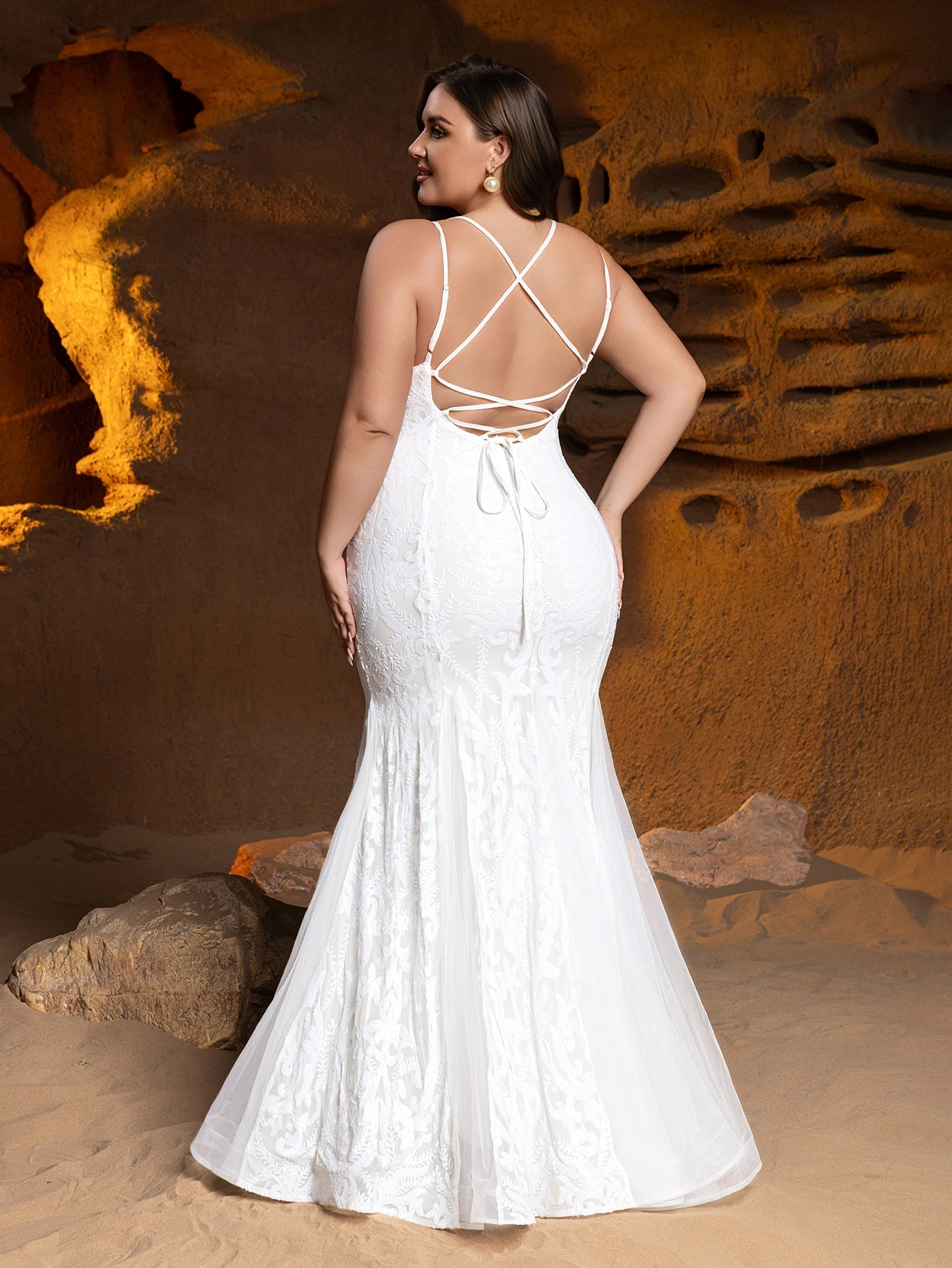 Plus Stylish Lace-up Back Mermaid Hem Sequin Wedding Dress – view 2