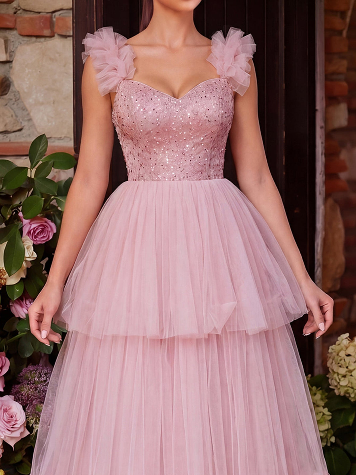 Gorgeous Sweetheart Collar Sequin Bodice Contrast Mesh Hem Prom Dress