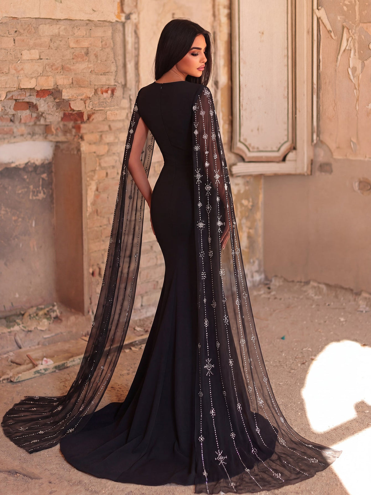 Round Neck Rhinestone Long-Sleeve Mermaid Evening Gown — authorized product image 2