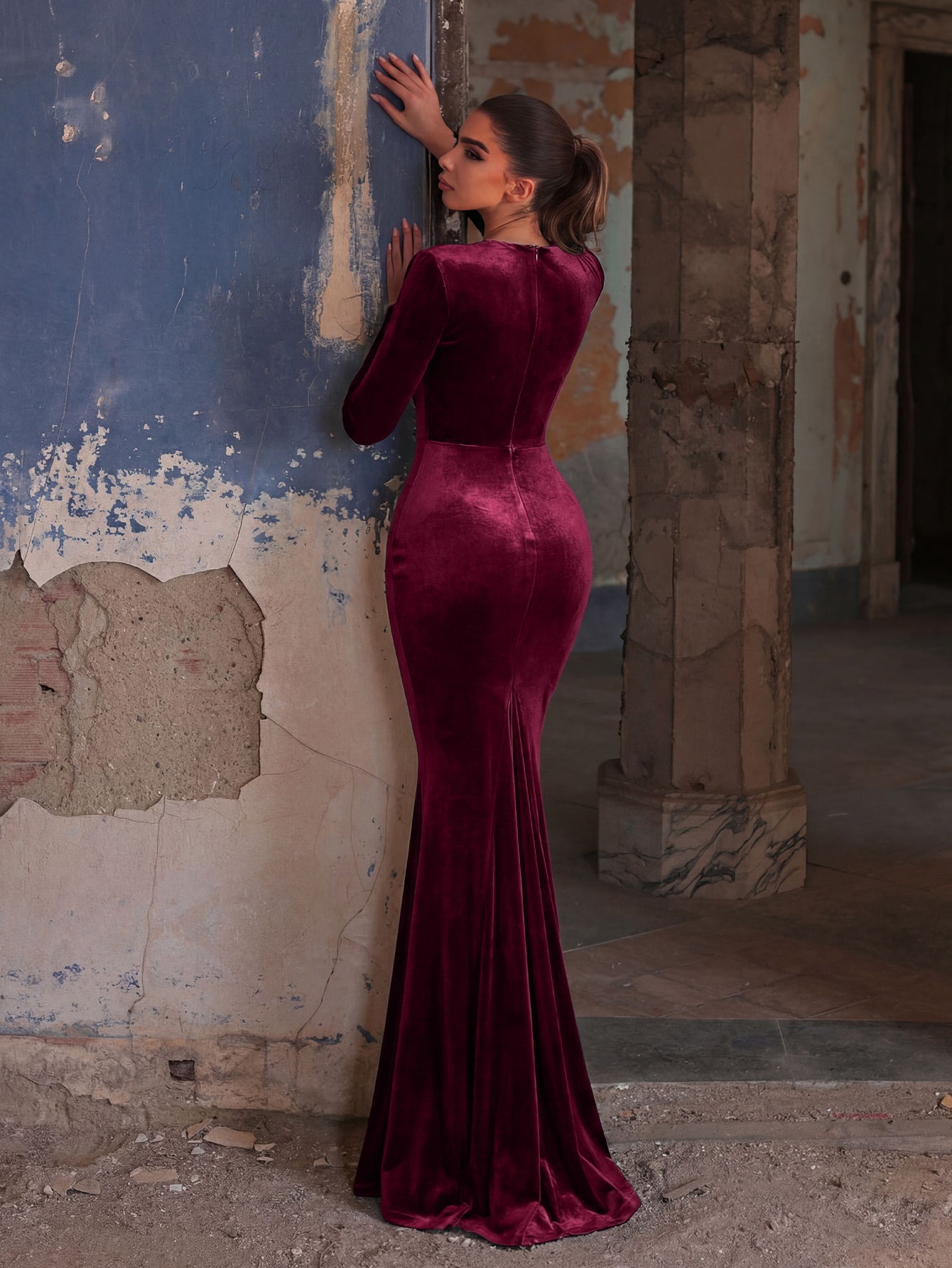 Elegant V-Neck Long Sleeve Velvet Mermaid Dress – view 22