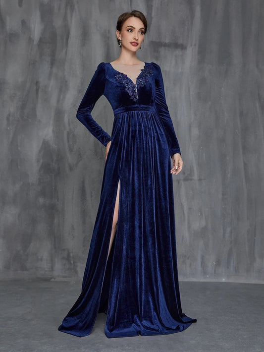 High-Slit Velvet Sweetheart-Neck Long-Sleeve A-Line Mother-of-the-Bride Dress in Navy blue