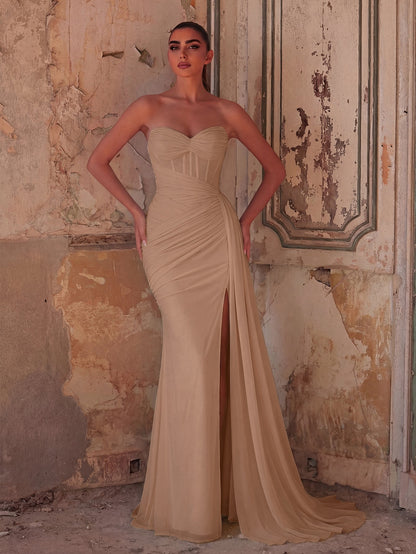 Elegant Strapless Sweetheart Neckline Mermaid Gown with Ruched Bodice, High Front Slit and Corset Back Lace-Up Detail | Evening Dress for Girls, Weddings, Formal Events