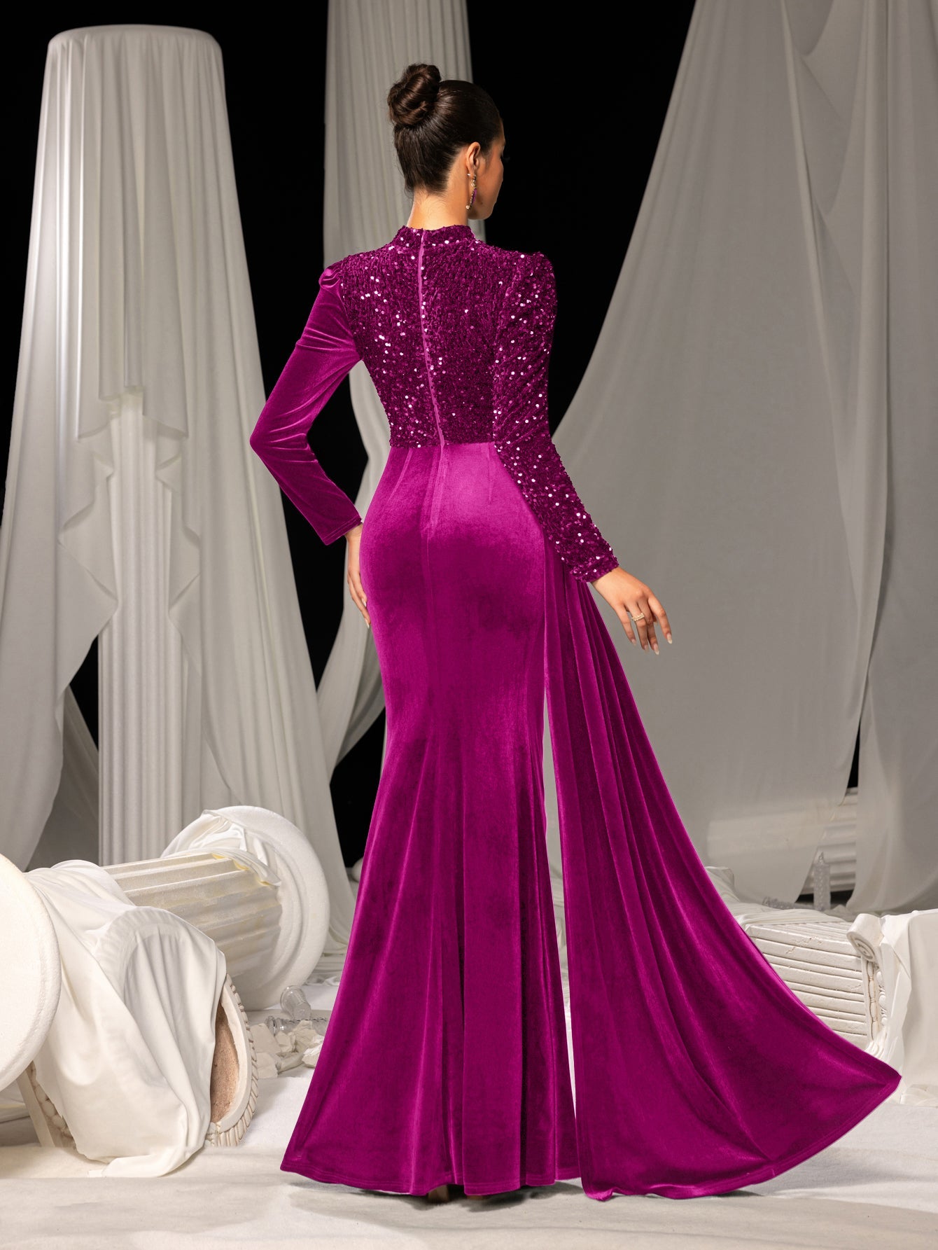 Elegant Velvet Evening Gown with Sequin Detail & Mermaid Silhouette – Luxury Bridal Wear for Weddings or High-End Events, XS-XL