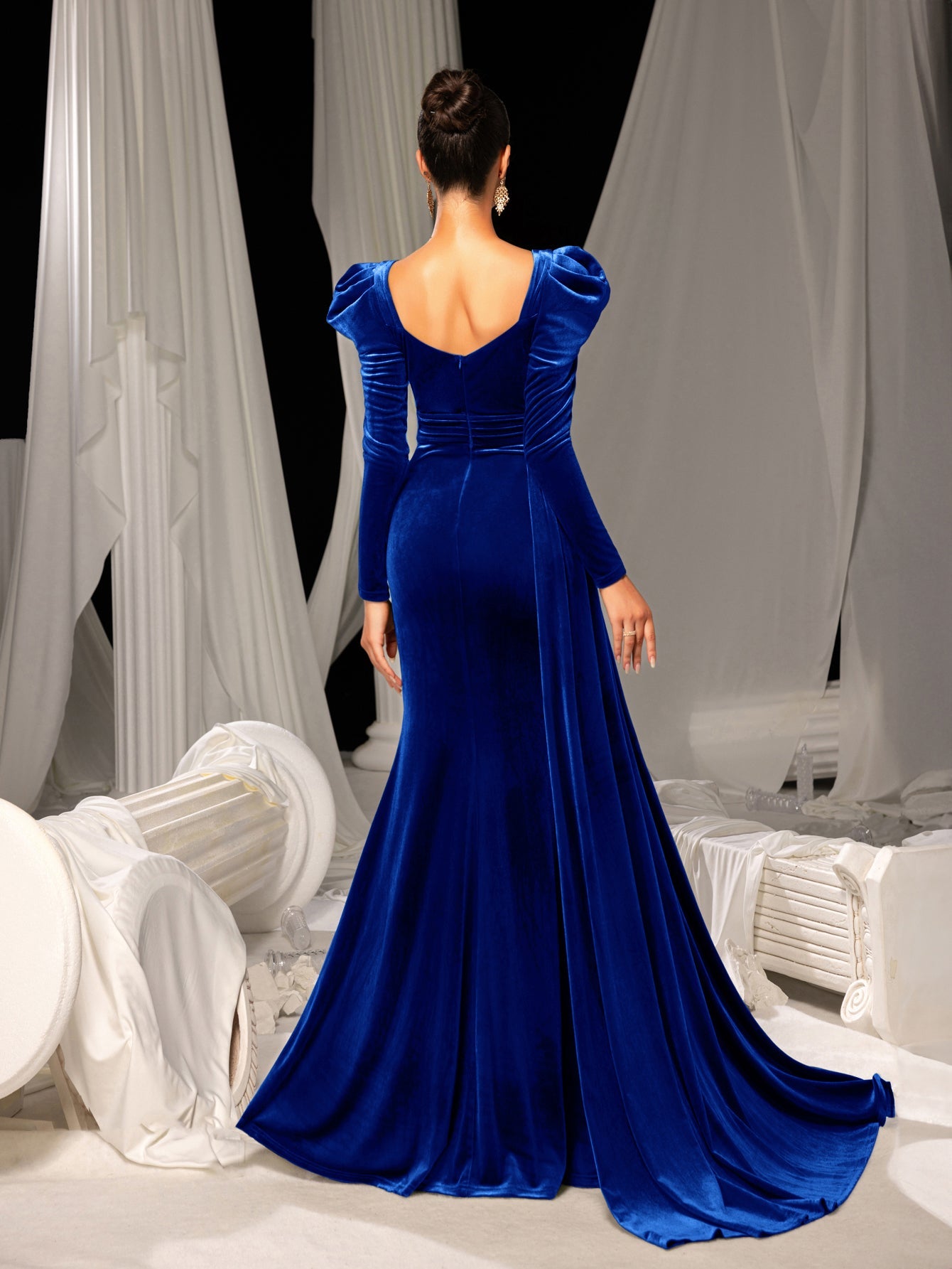 Additional product view of Puff-Sleeve High-Slit Sweetheart-Neck Velvet Mermaid Evening Gown
