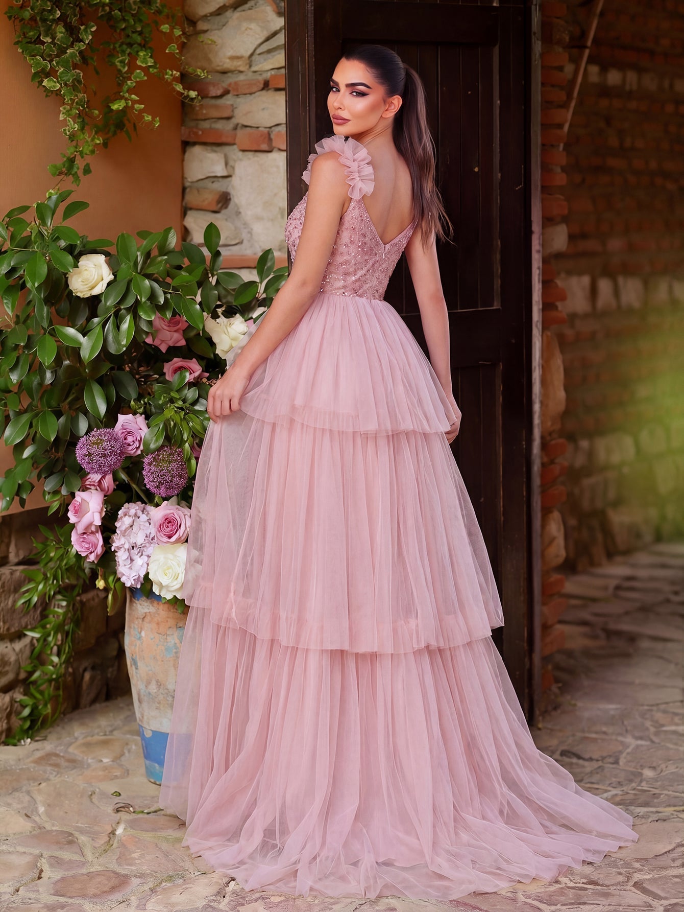 Gorgeous Sweetheart Collar Sequin Bodice Contrast Mesh Hem Prom Dress