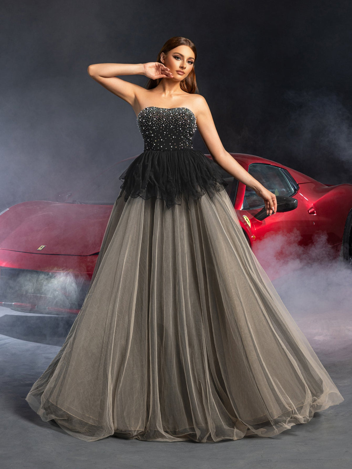 Tulle Strapless Sleeveless A-Line Rhinestone Wedding Dress in Black