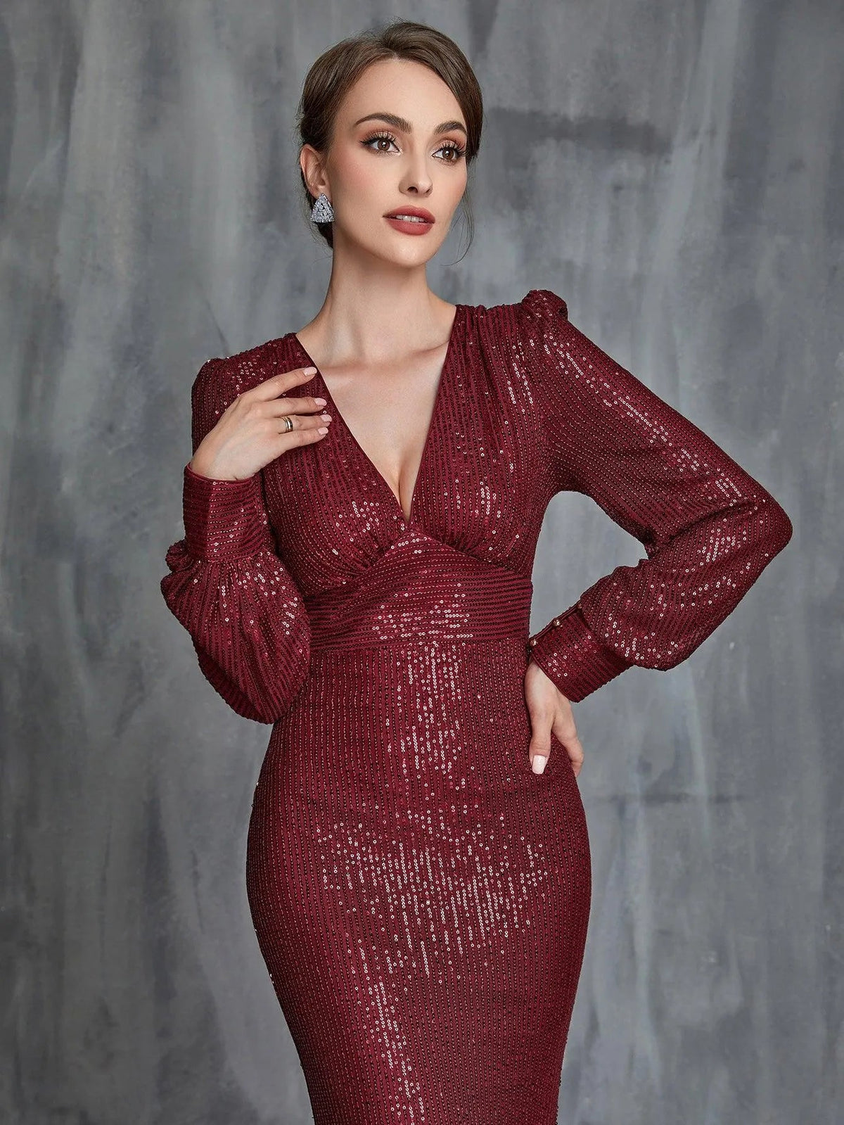 Women's Plunging Neck Mermaid Hem Sequin Formal Dress – view 5