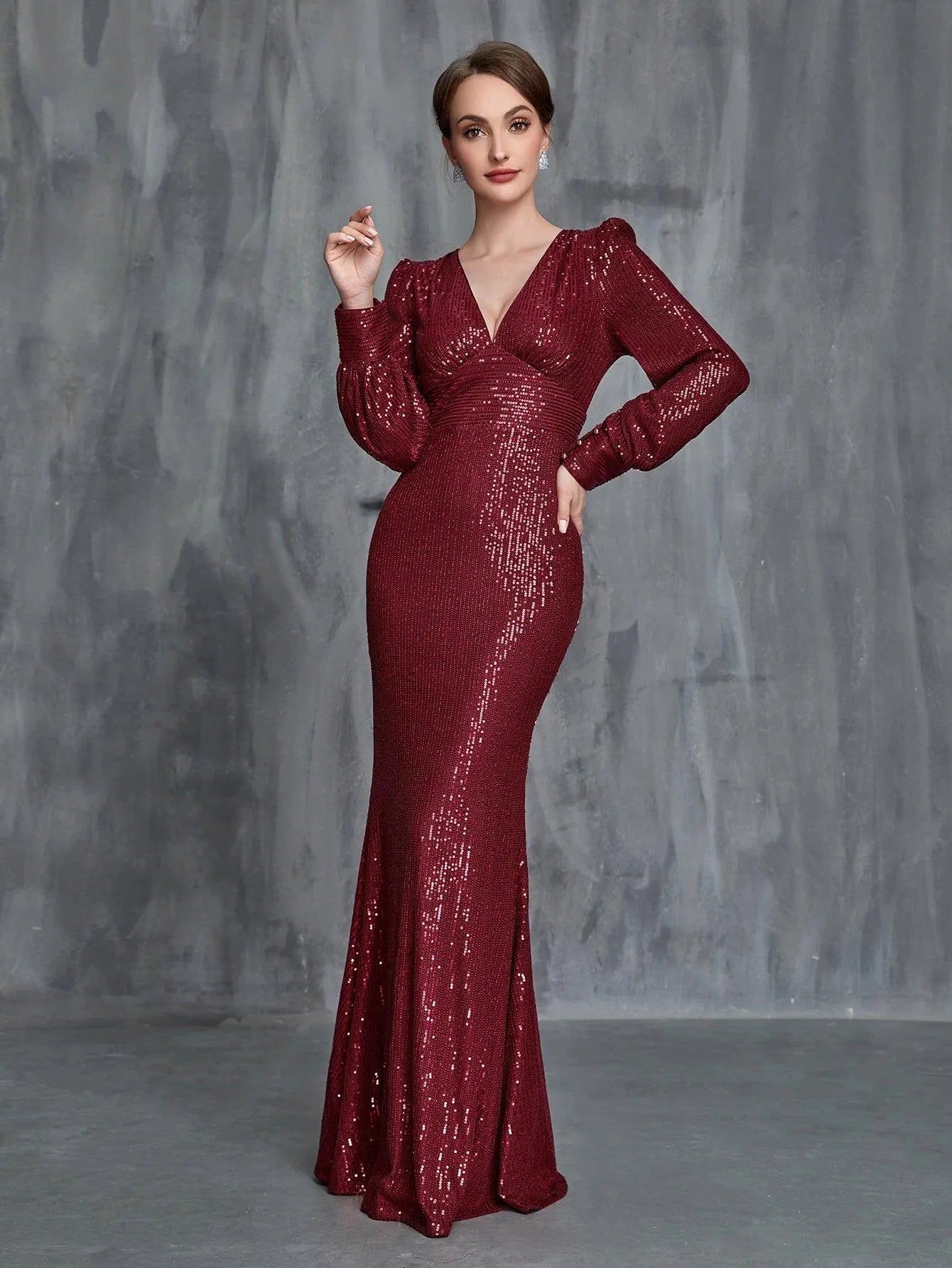 Women's Plunging Neck Mermaid Hem Sequin Formal Dress