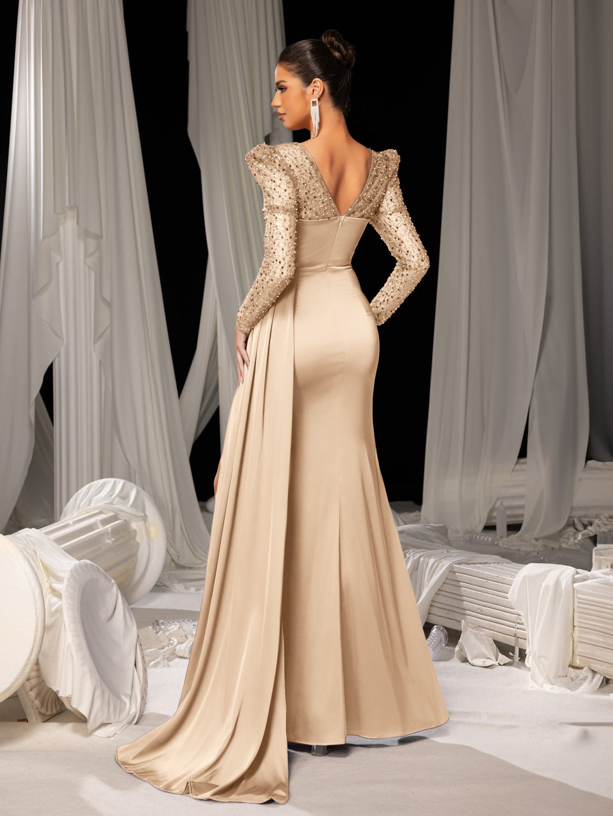 Elegant Evening Gown with Thigh-High Slit & Sequined Sleeves - Idea for Luxury Fashion Shows or Premium Brand Events, XS-XL