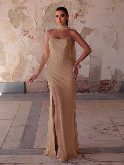 Alternate view of Lace-Up Back Strapless High-Slit Mermaid Sleeveless Evening Gown in Khaki