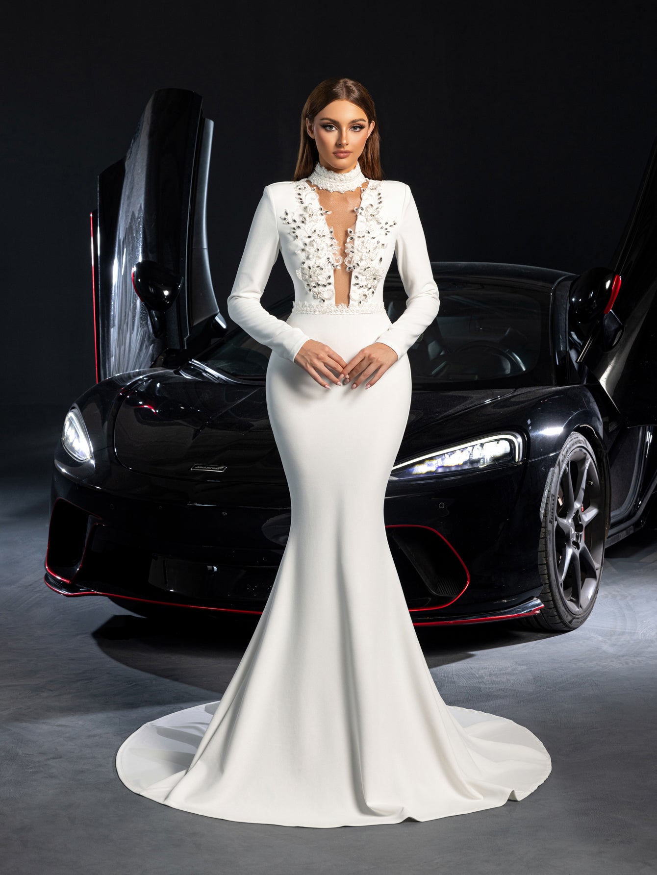 Mermaid Hem Knit Mock-Neck Long-Sleeve Appliqué Wedding Dress in White