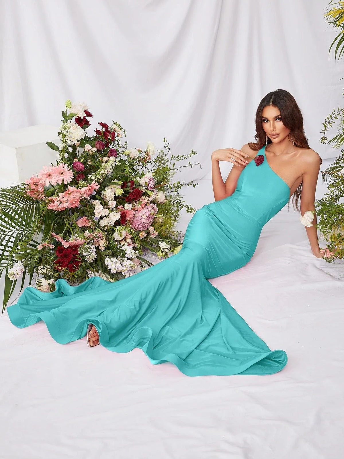 Additional product view of Mermaid Hem One-Shoulder Knit Backless Sleeveless Evening Gown