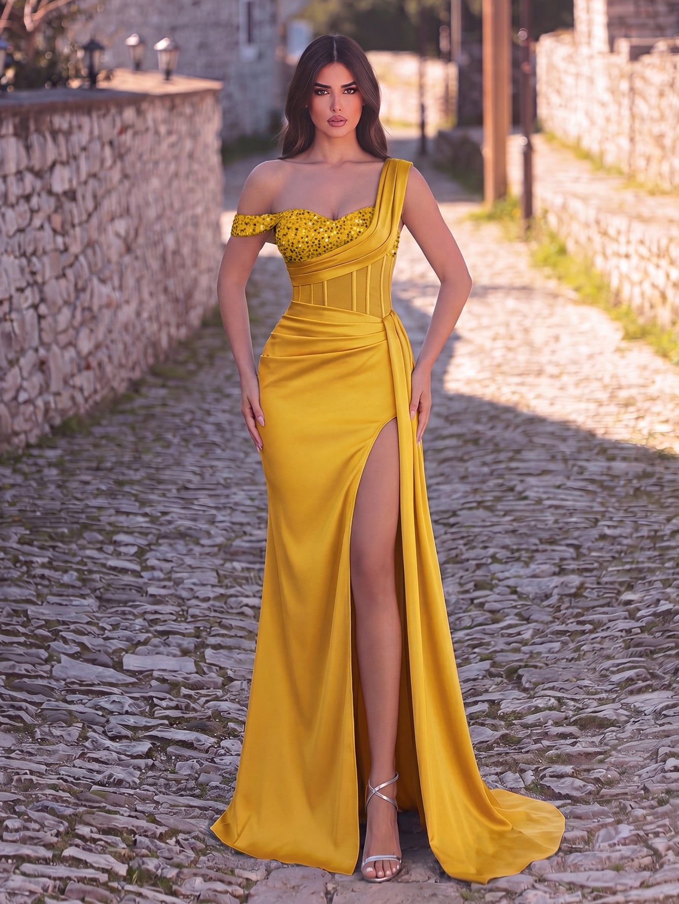 Elegant Asymmetrical Neck Split Mermaid Hem Satin Evening Dress