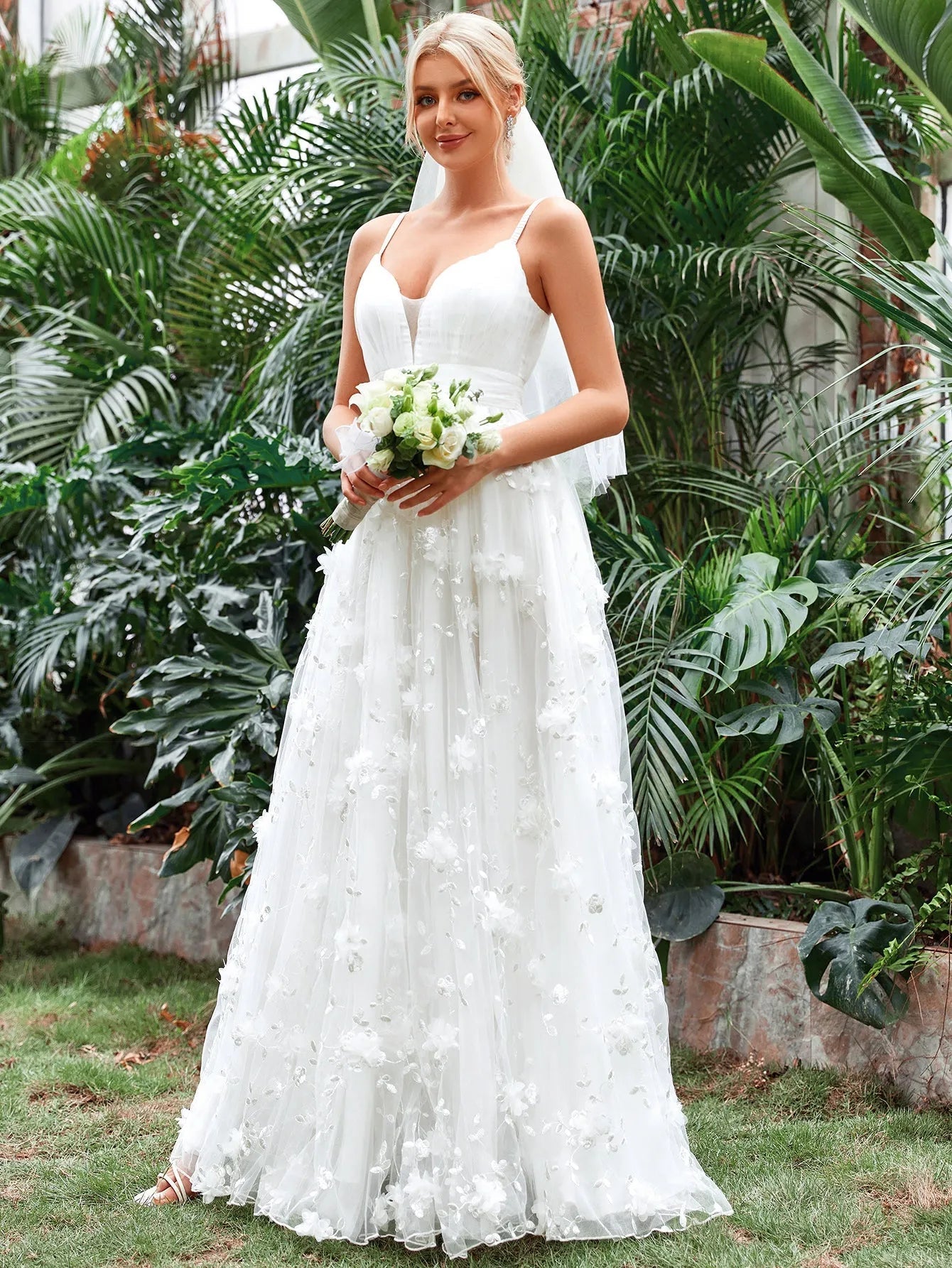 Sweetheart Tulle Appliqué Sleeveless A-Line Wedding Gown — authorized product image 4