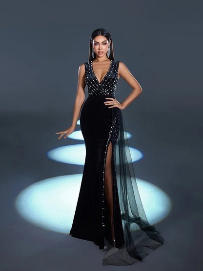 V-Neck Velvet Sleeveless Mermaid Evening Gown