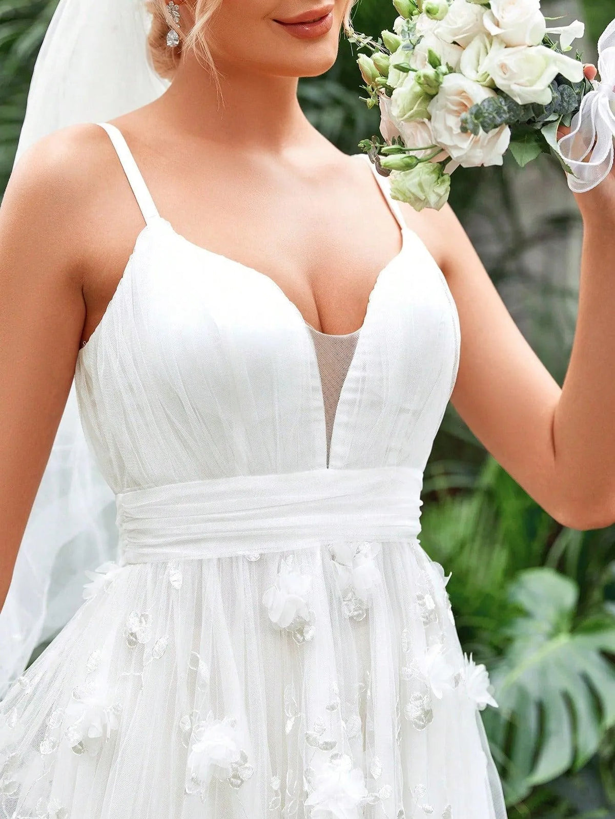 Sweetheart Tulle Appliqué Sleeveless A-Line Wedding Gown — authorized product image 6