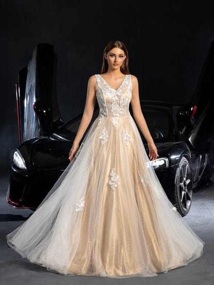 Gorgeous Applique Detail Plunging Neck Lace Overlay Tulle Wedding Dress – view 5