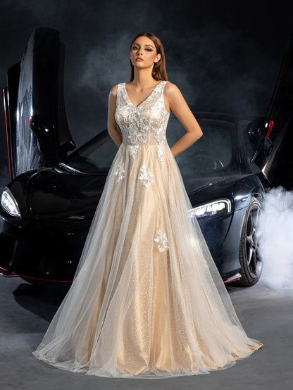 Gorgeous Applique Detail Plunging Neck Lace Overlay Tulle Wedding Dress – view 7