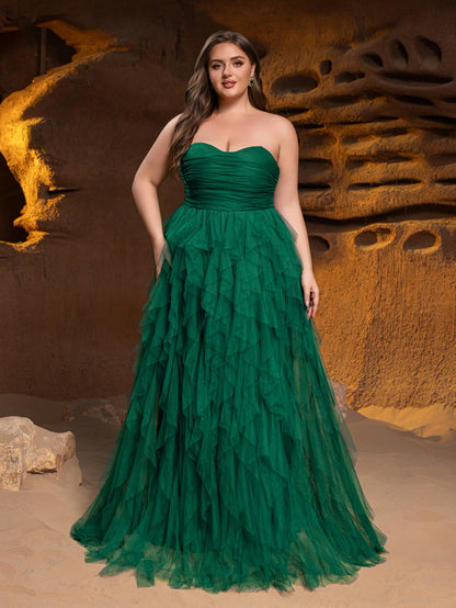 Alternate view of Mesh Overlay Plus-Size Strapless Sleeveless A-Line Wedding Dress in Dark Green