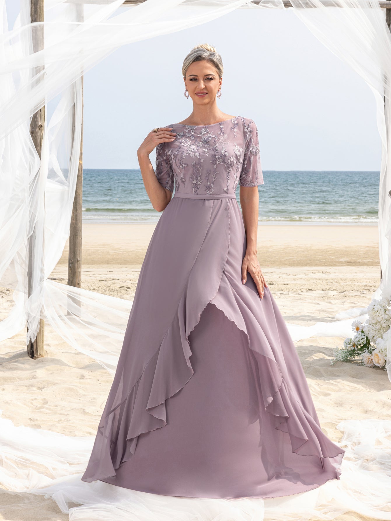 Women's Chiffon Floor-Length Evening Gown with Short Sleeves & Floral Lace – Elegant Mother of the Bride Dress with Layered Ruffle for Coastal Events, Evening Banquets & Family…
