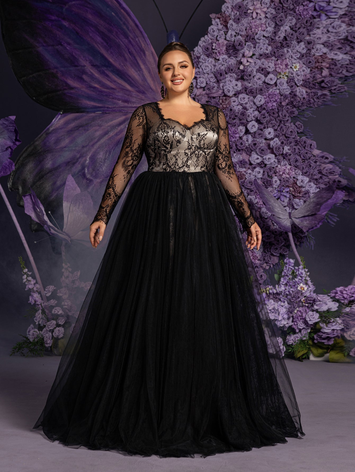 Plus Sweetheart Neck Lace Bodice Contrast Tulle Hem Evening Gown Wedding Dress – view 7