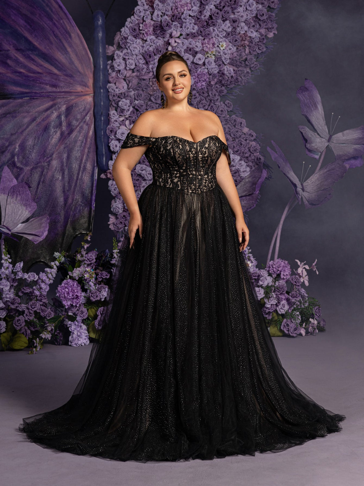 Plus-Size Off-Shoulder Lace Short-Sleeve A-Line Wedding Gown — authorized product image 5