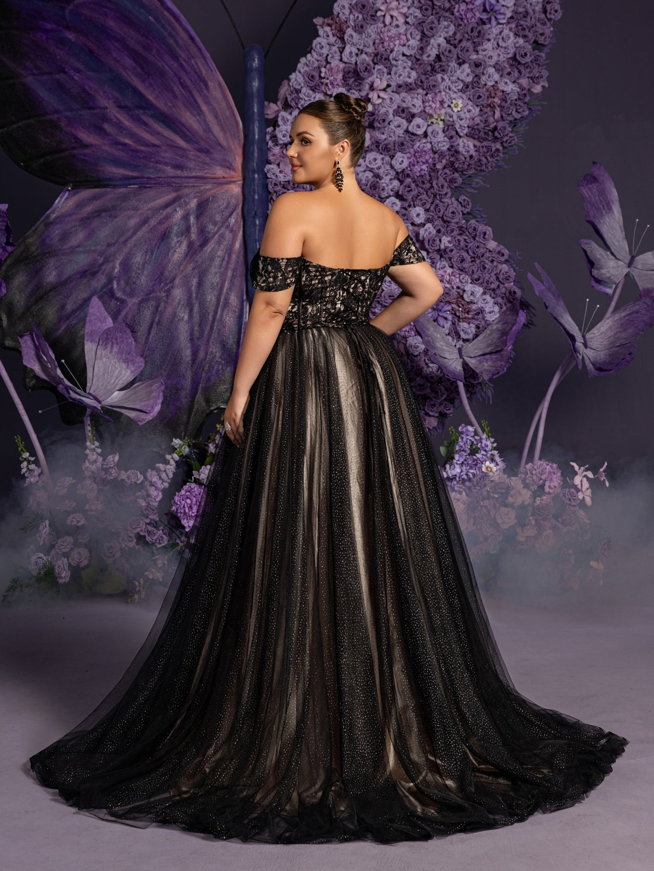Plus-Size Off-Shoulder Lace Short-Sleeve A-Line Wedding Gown — authorized product image 2