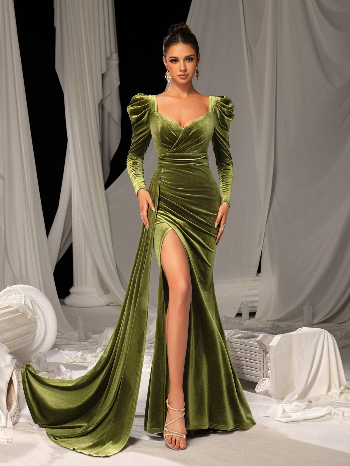 Additional product view of Puff-Sleeve High-Slit Sweetheart-Neck Velvet Mermaid Evening Gown