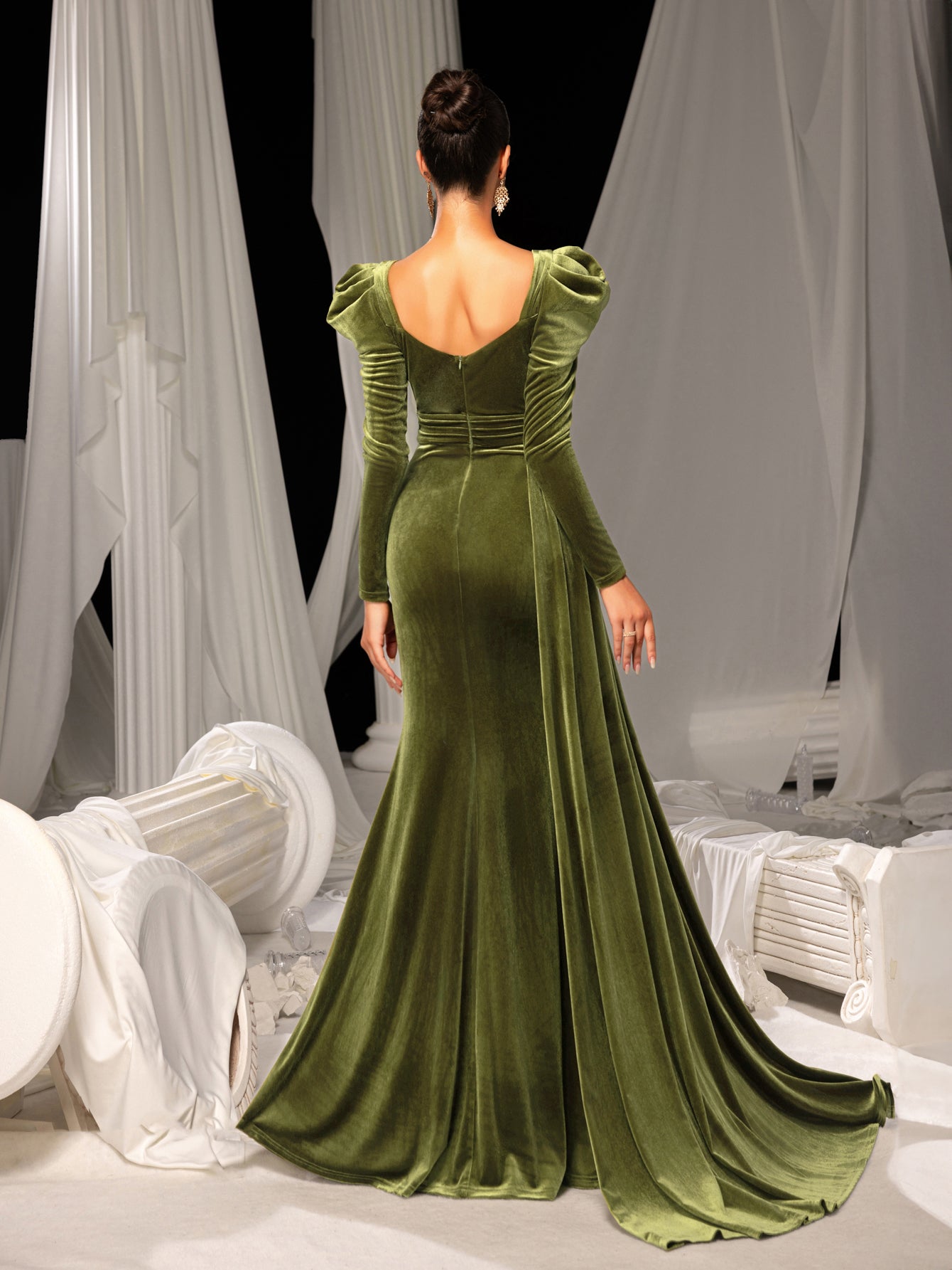Additional product view of Puff-Sleeve High-Slit Sweetheart-Neck Velvet Mermaid Evening Gown