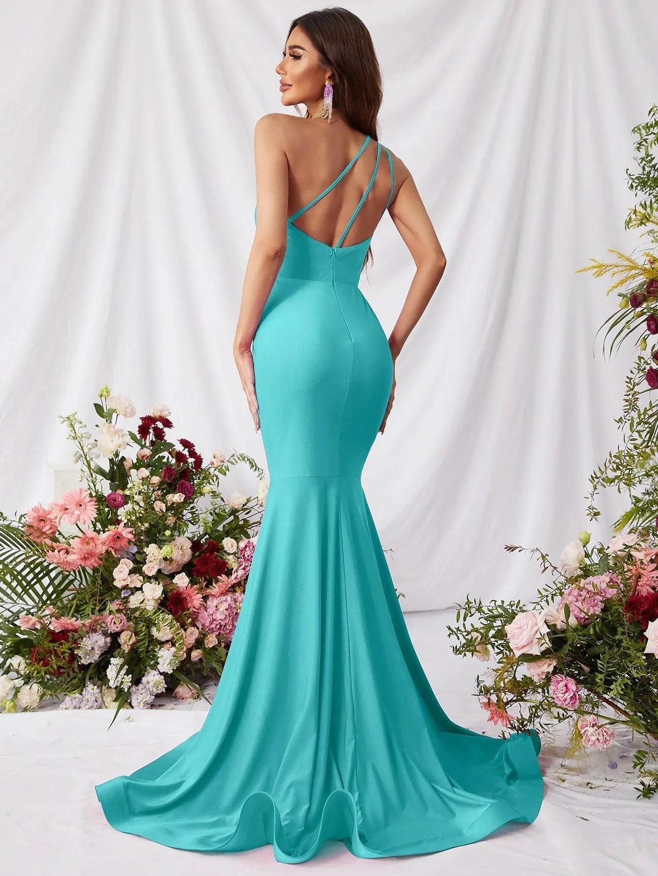 Additional product view of Mermaid Hem One-Shoulder Knit Backless Sleeveless Evening Gown