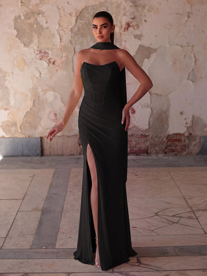 Alternate view of Lace-Up Back Strapless High-Slit Mermaid Sleeveless Evening Gown in Black
