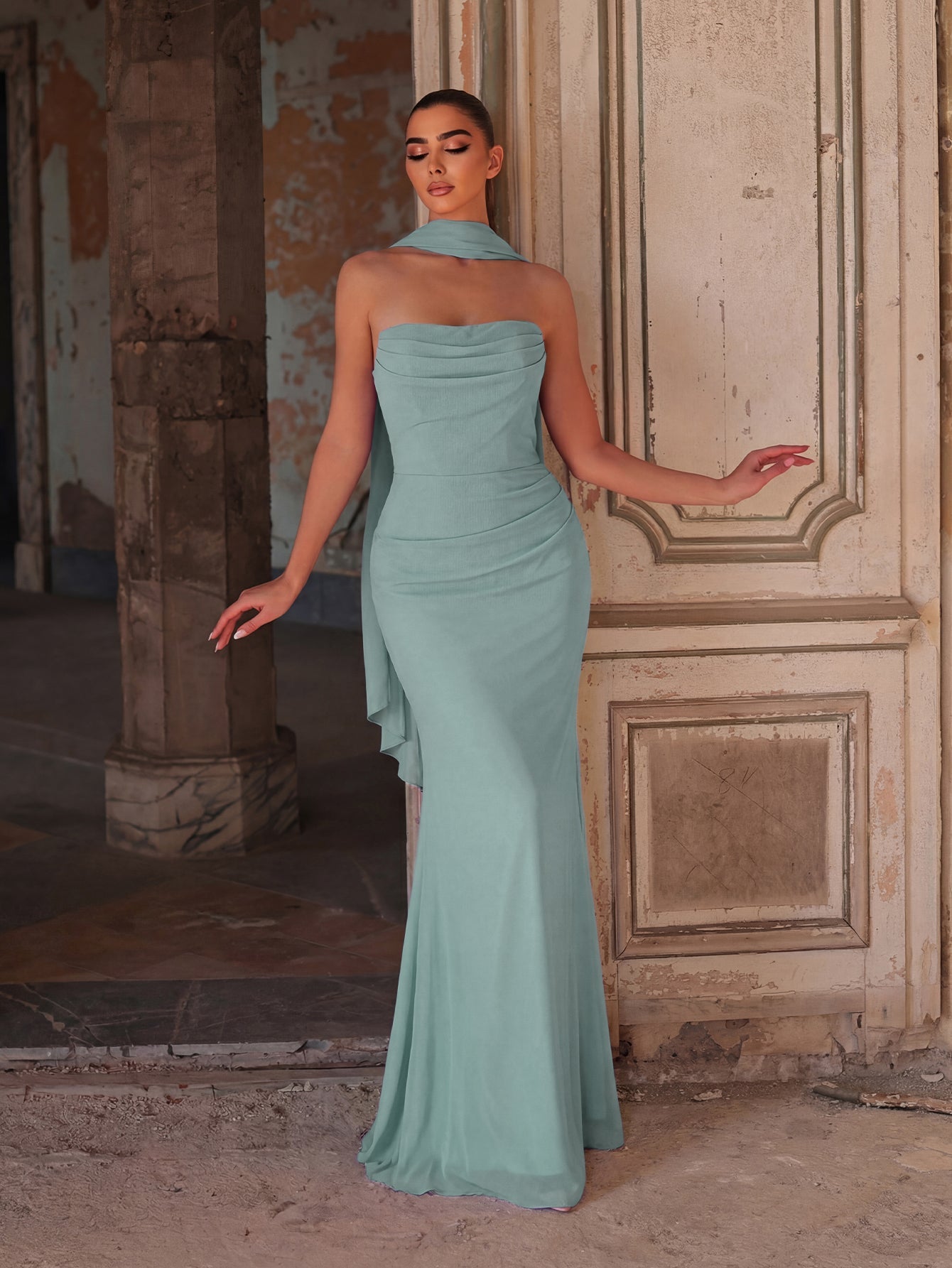 Alternate view of Backless Strapless Chiffon Mermaid Sleeveless Evening Gown in Green