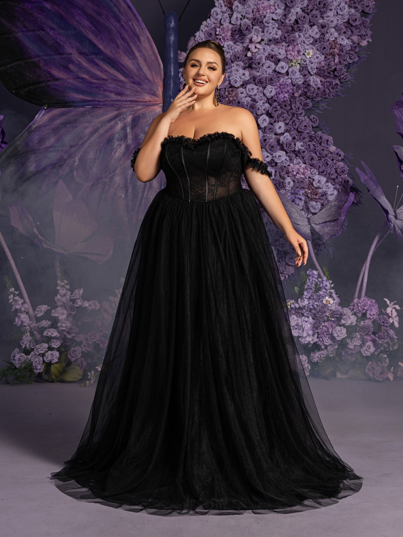 Plus-Size Off-Shoulder Lace Short-Sleeve A-Line Wedding Gown — authorized product image 3