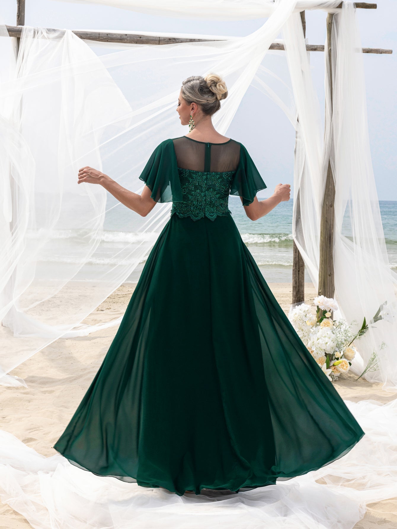 Women's Elegant Lace Floor-Length Evening Gown for Mother of the Bride – Flared Short Sleeves, Chest-to-Waist Lace Motifs, Voluminous Flowing Skirt for Beach Coastal Weddings &…