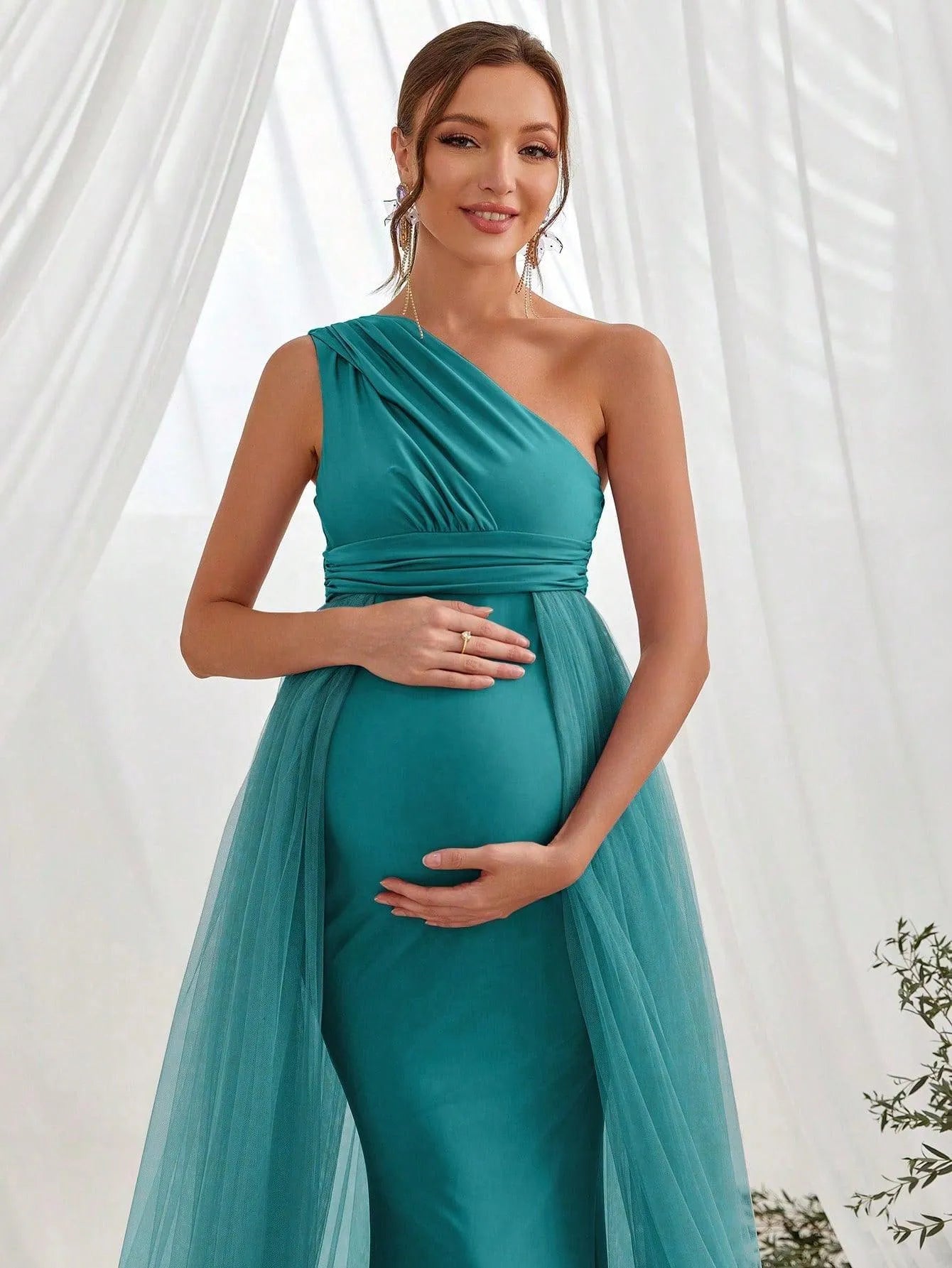 Additional product view of Contrast Mesh One-Shoulder Knit Mermaid Sleeveless Maternity Evening Dress